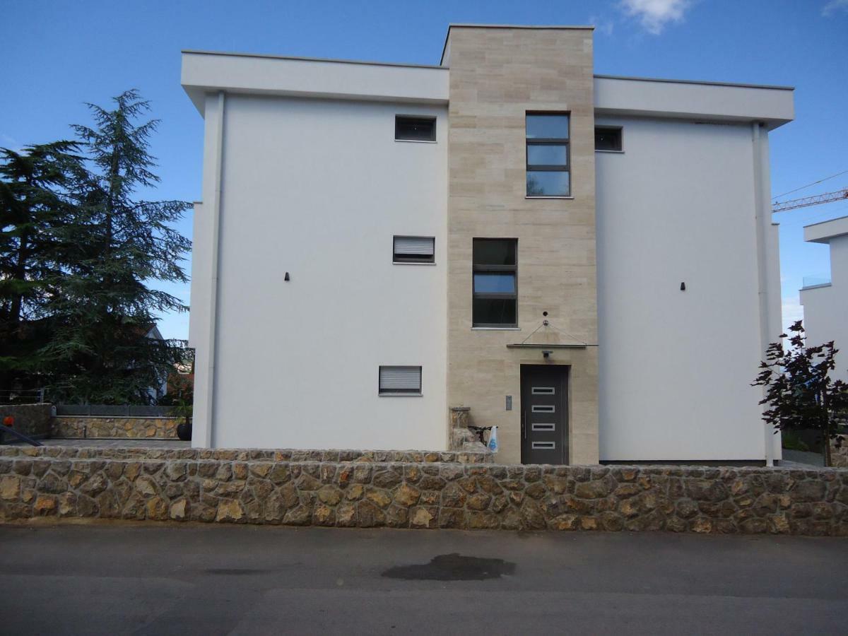 Apartment Pipe Malinska Exterior foto
